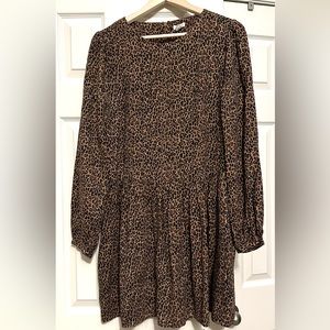 Women’s Hinge brand Leopard Dress
